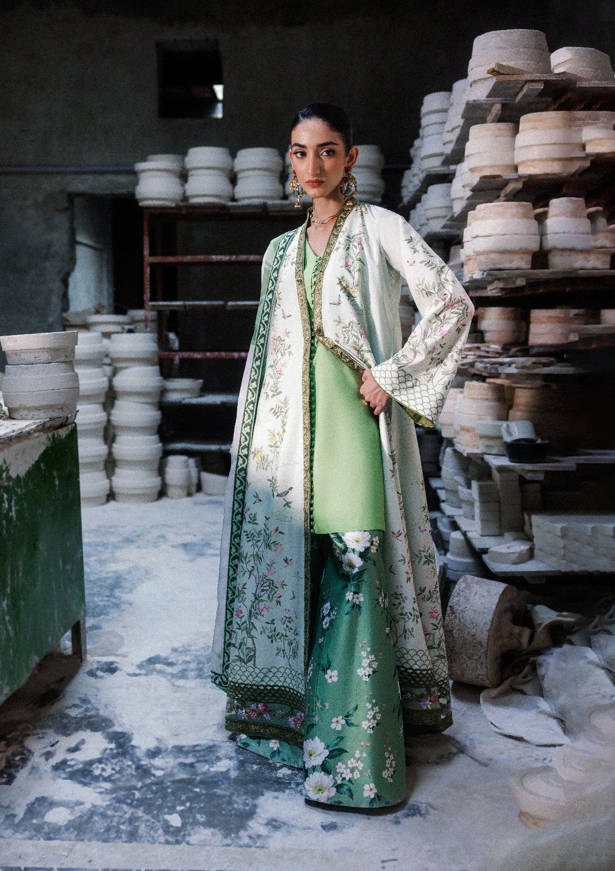 Lady Aik - Look B2607
