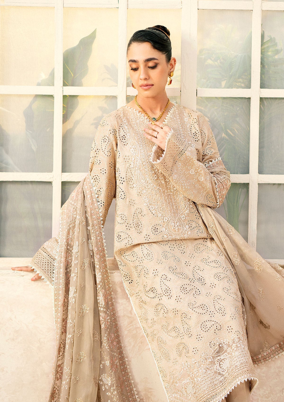 aik-atelier-lawn-eid-edit-vol-3-look-02-A-3