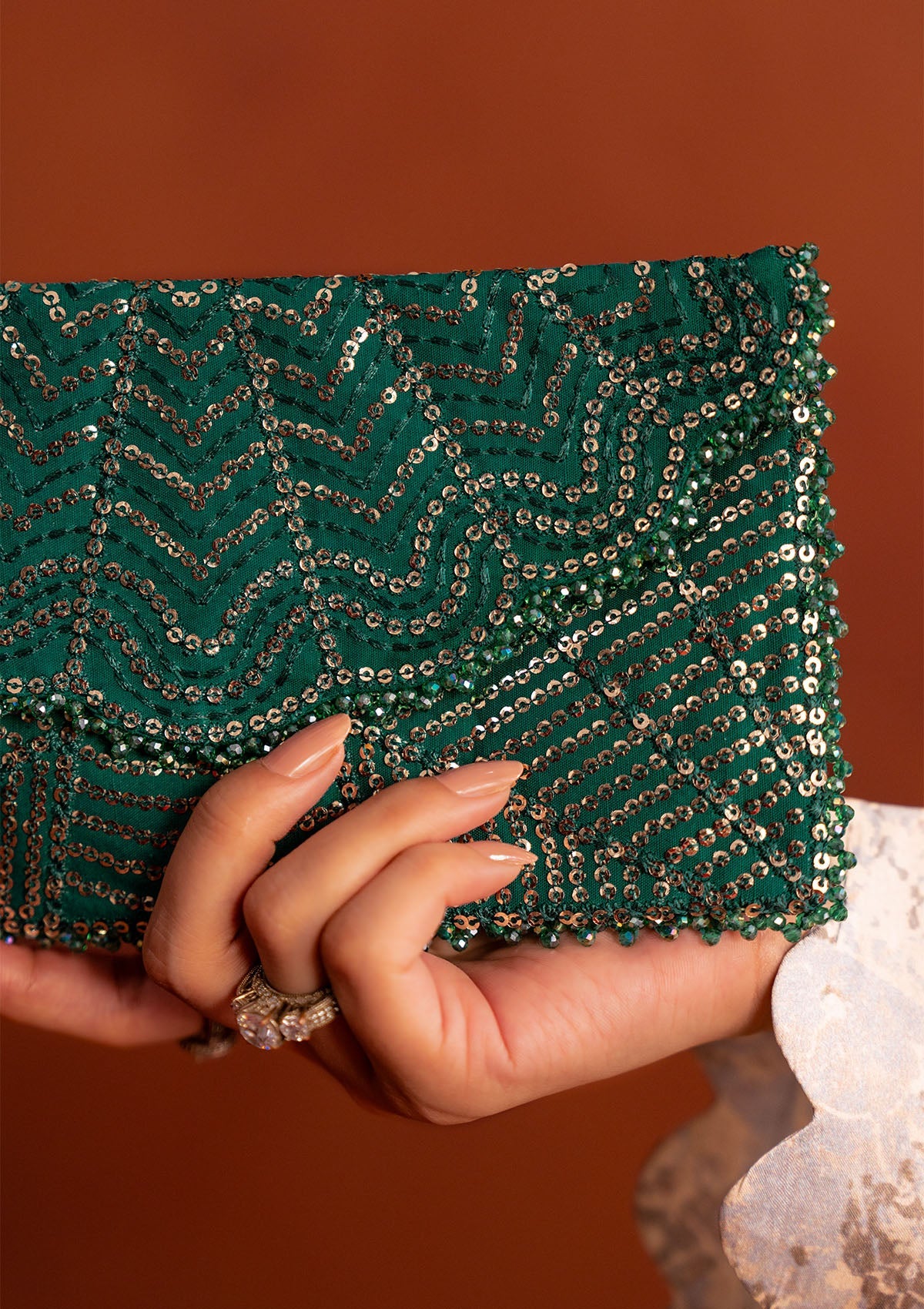 MISS AIK - RTW '25 D2 - GREEN SEQUIN ENVELOP BAG