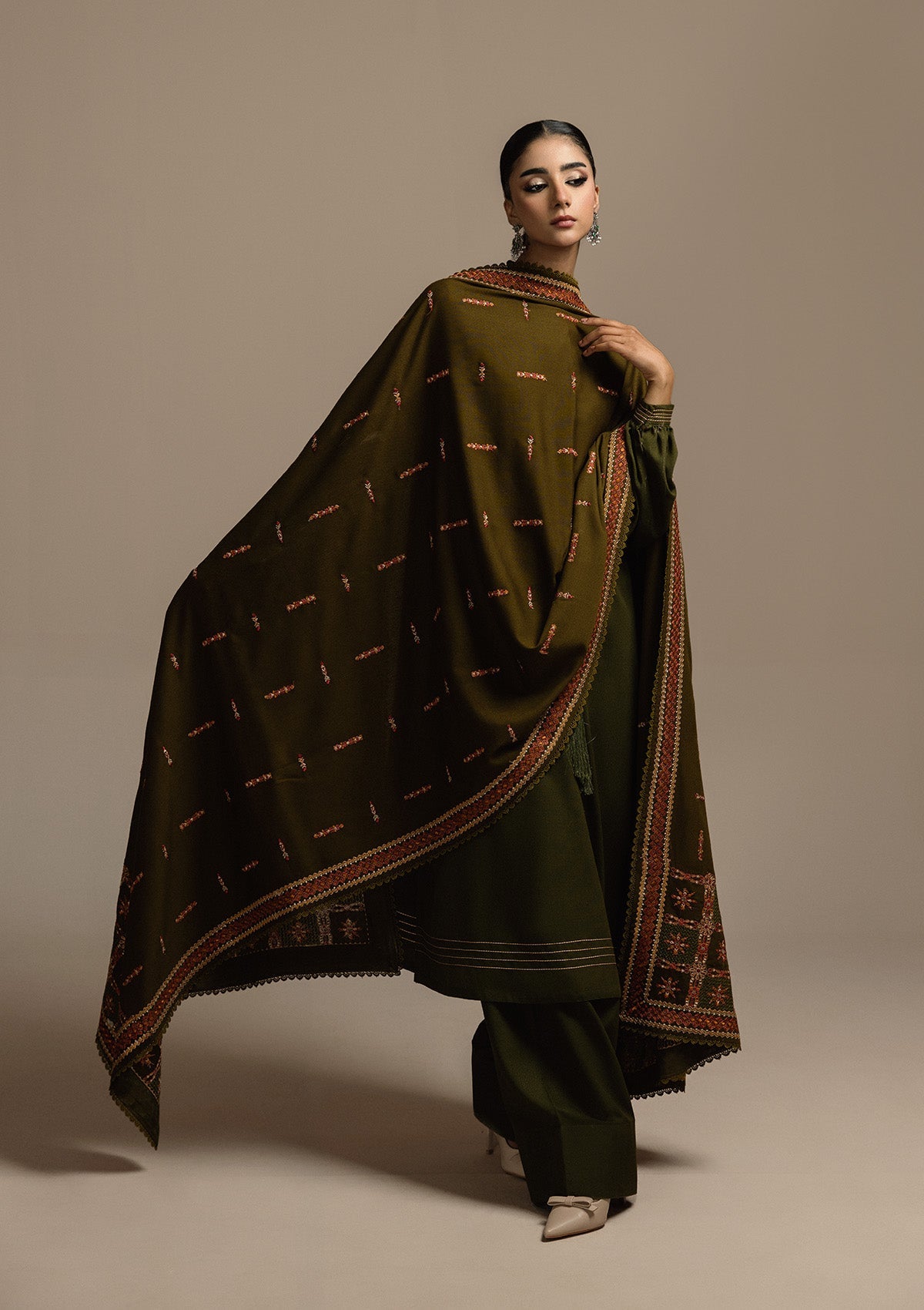 AIK ROZ '25 D3 - KARANDI - LOOK 05