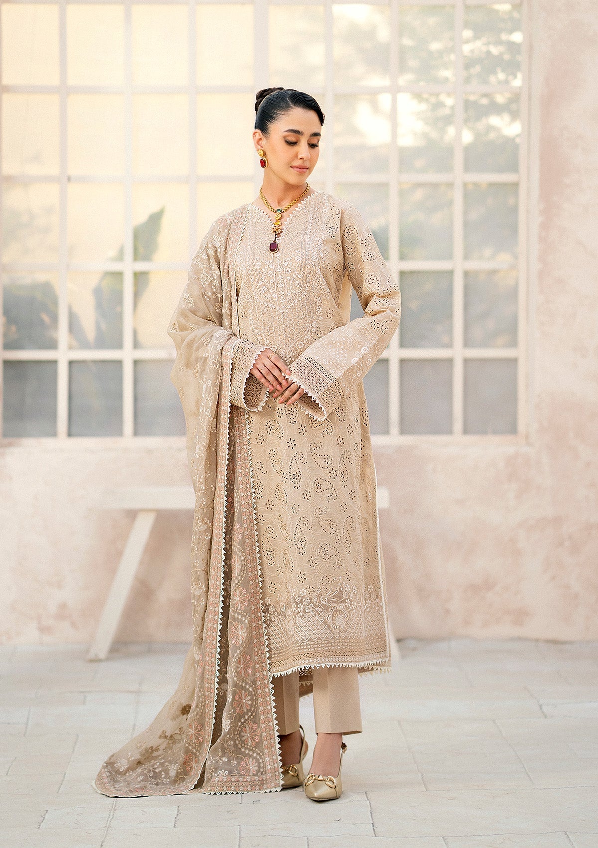 aik-atelier-lawn-eid-edit-vol-3-look-02-A-1