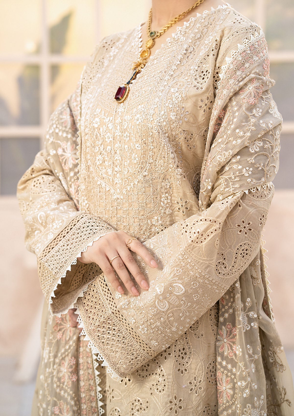      aik-atelier-lawn-eid-edit-vol-3-look-02-A-2