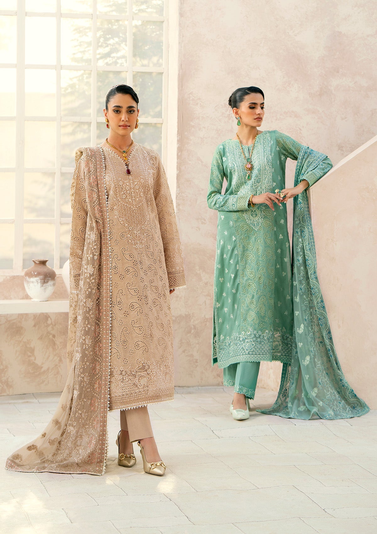 aik-atelier-lawn-eid-edit-vol-3-look-02-A-4