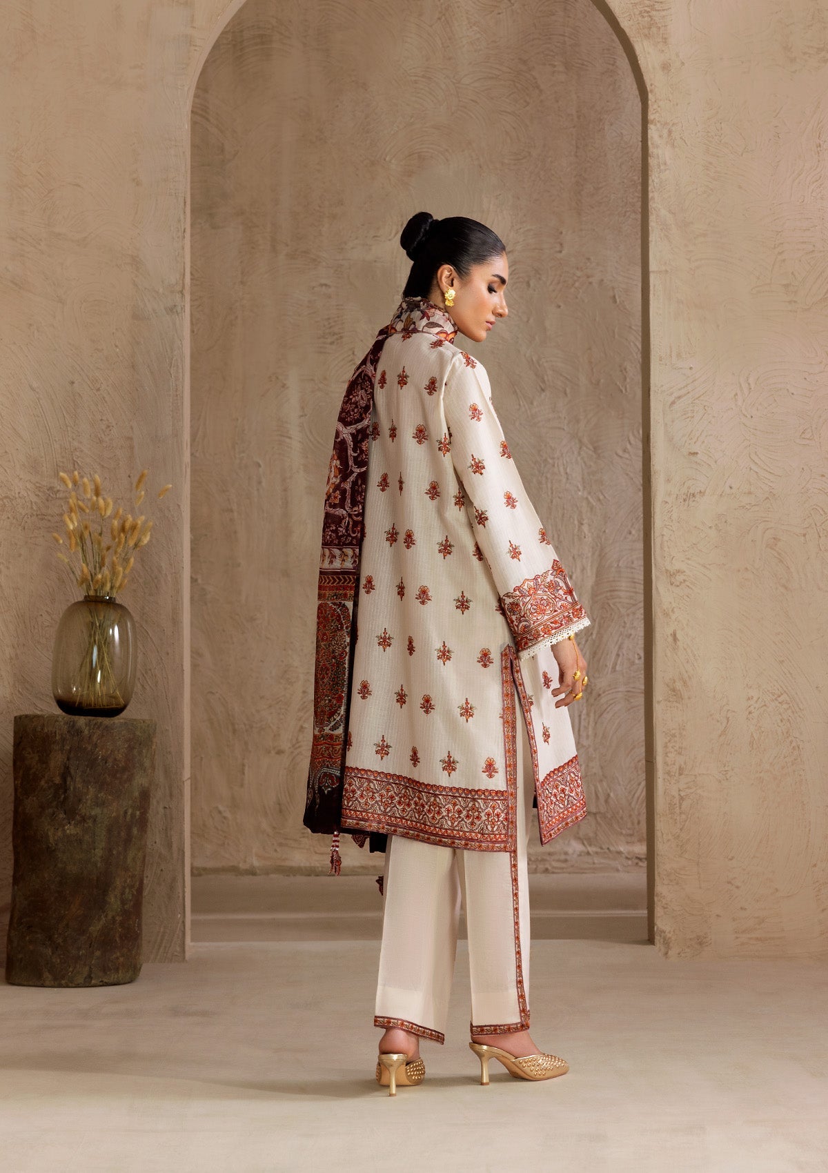 AIK RTW '25 D1 - LOOK 04